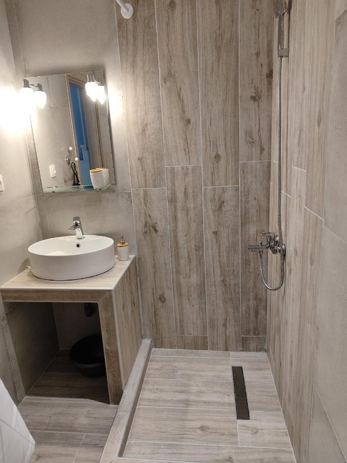 Kamares Suites 2 Nea Kallikrateia Bagian luar foto