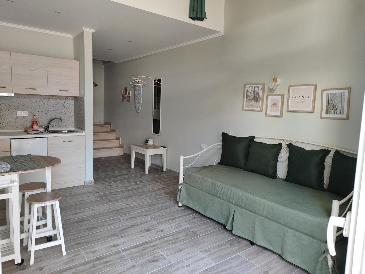 Kamares Suites 2 Nea Kallikrateia Bagian luar foto